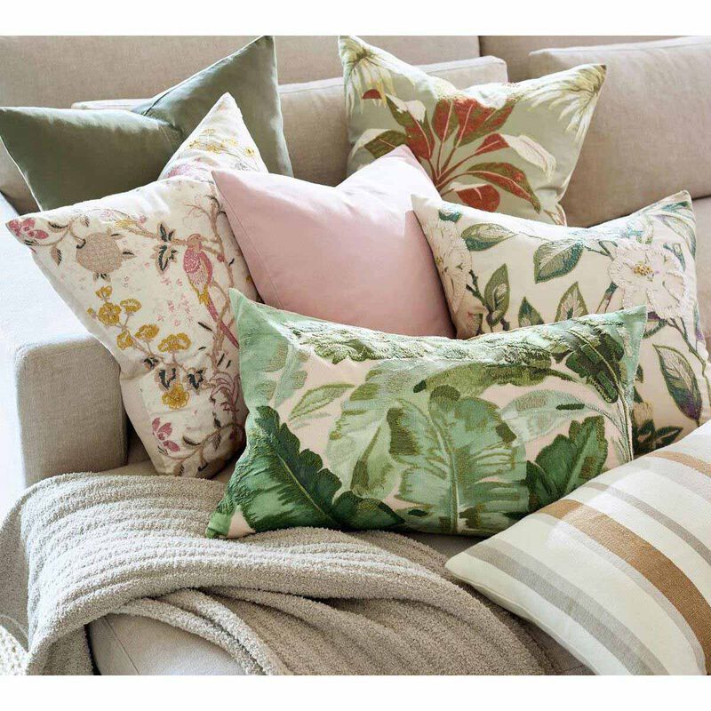 Pottery Barn Vintage Islands Palm Emb Lumbar Cushion Cover 66cm Green image number 2